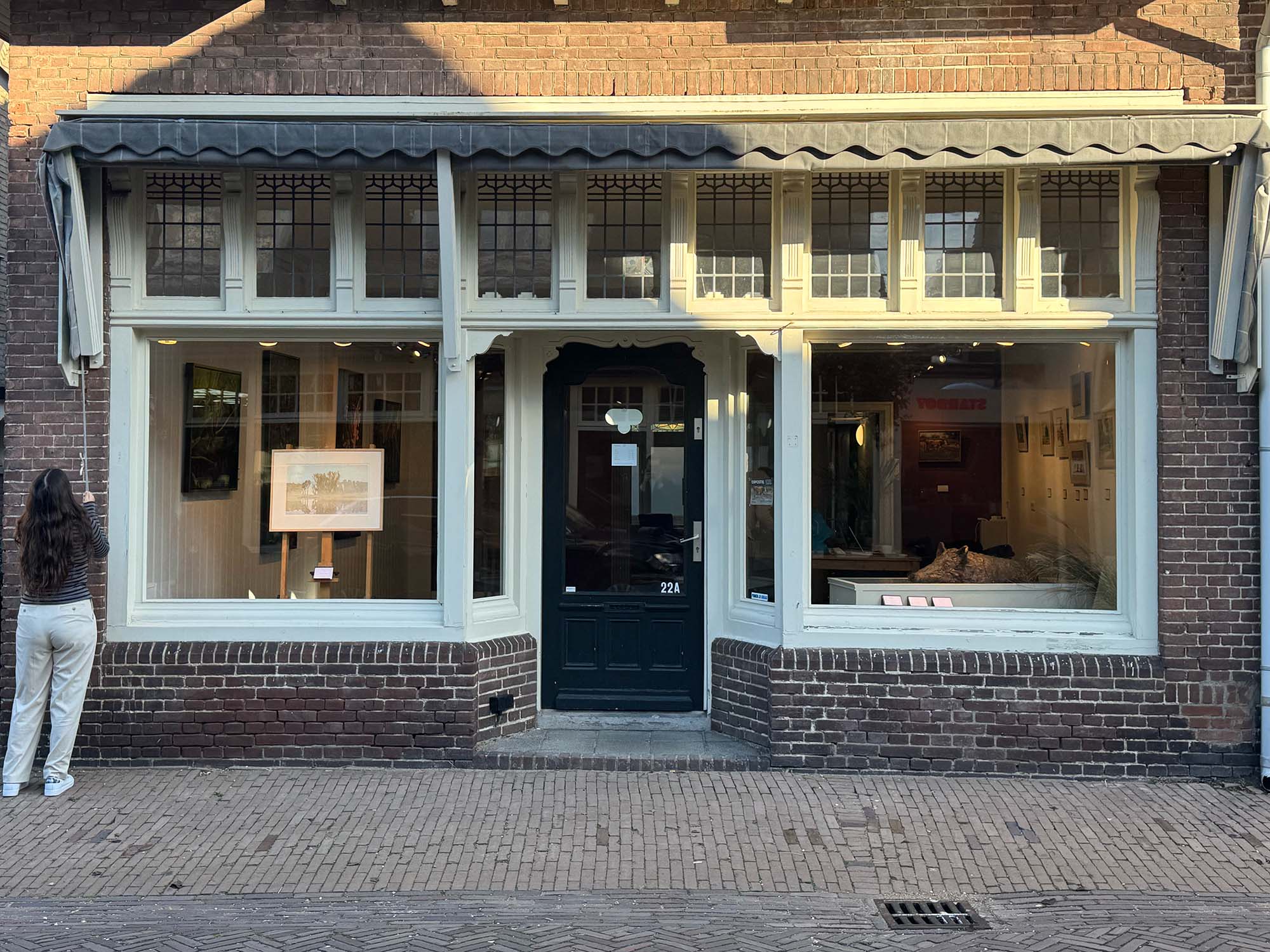 Aanzicht van Spotted Horse Gallery op de Nieuweweg 22-a